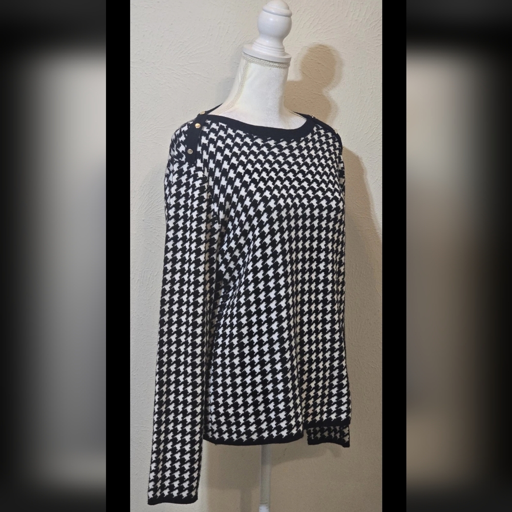 Vintage Carolyn Taylor Houndstooth Sweater Gold Button Shoulder Black White M - Picture 5 of 15